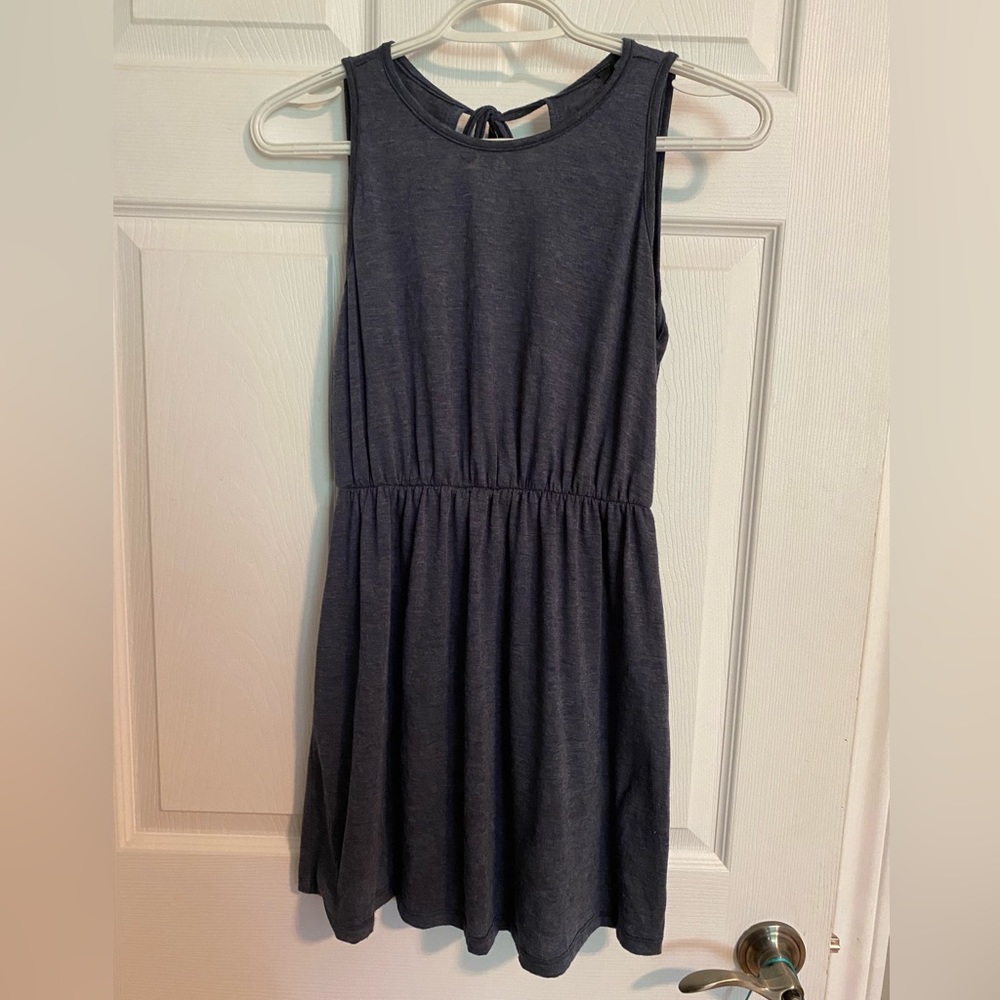 Backless navy-blue sweater dress